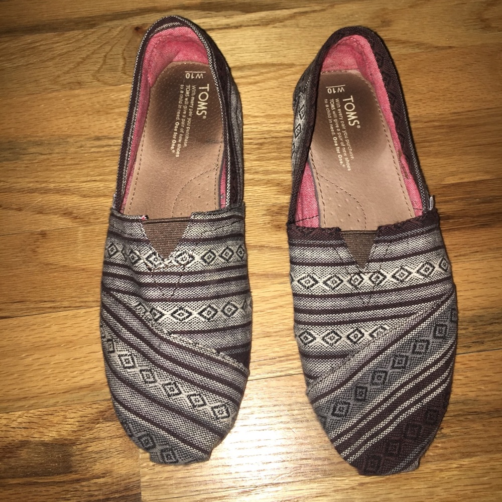 Toms shoes